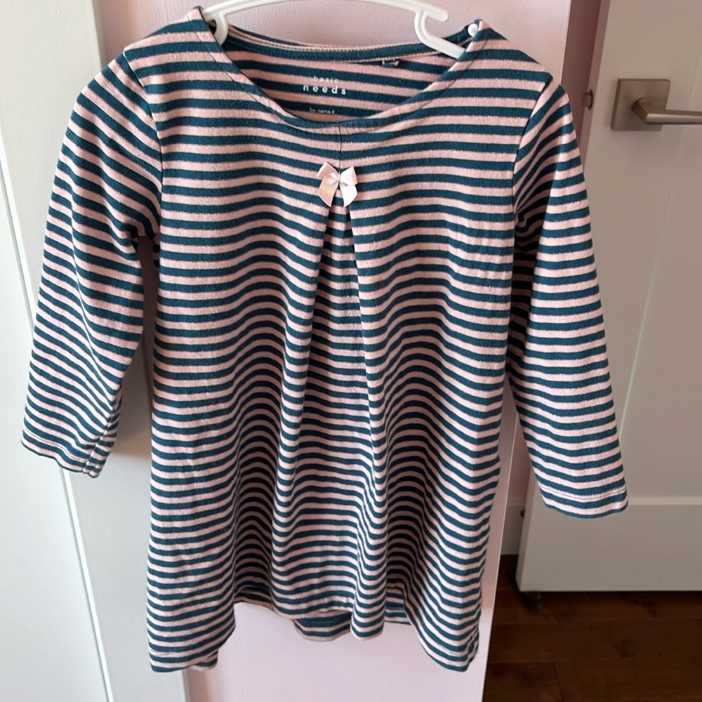 Adorable dress 👗